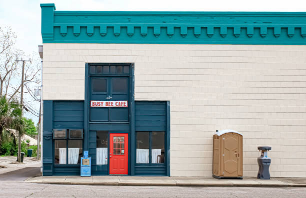 Best Porta potty delivery and setup  in Gibsonburg, OH